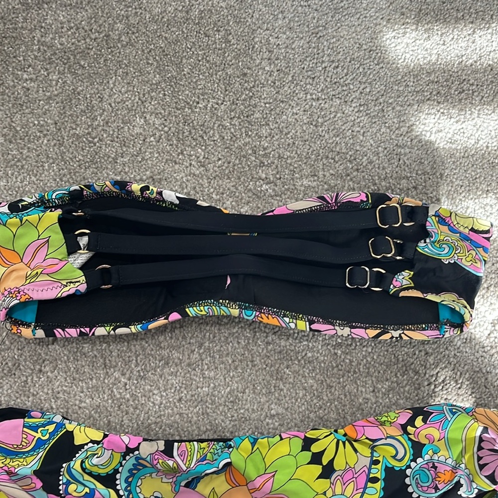Trina Turk swimsuit 3 pieces set size 4 - Picture 3 of 8